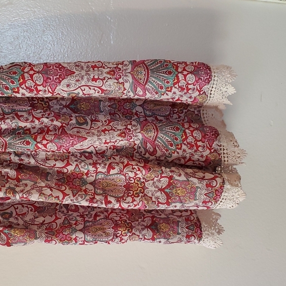 Charlotte Russe Romper - Picture 3 of 13